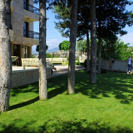 Garden 3*