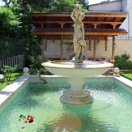 Garden 3* Sandanski